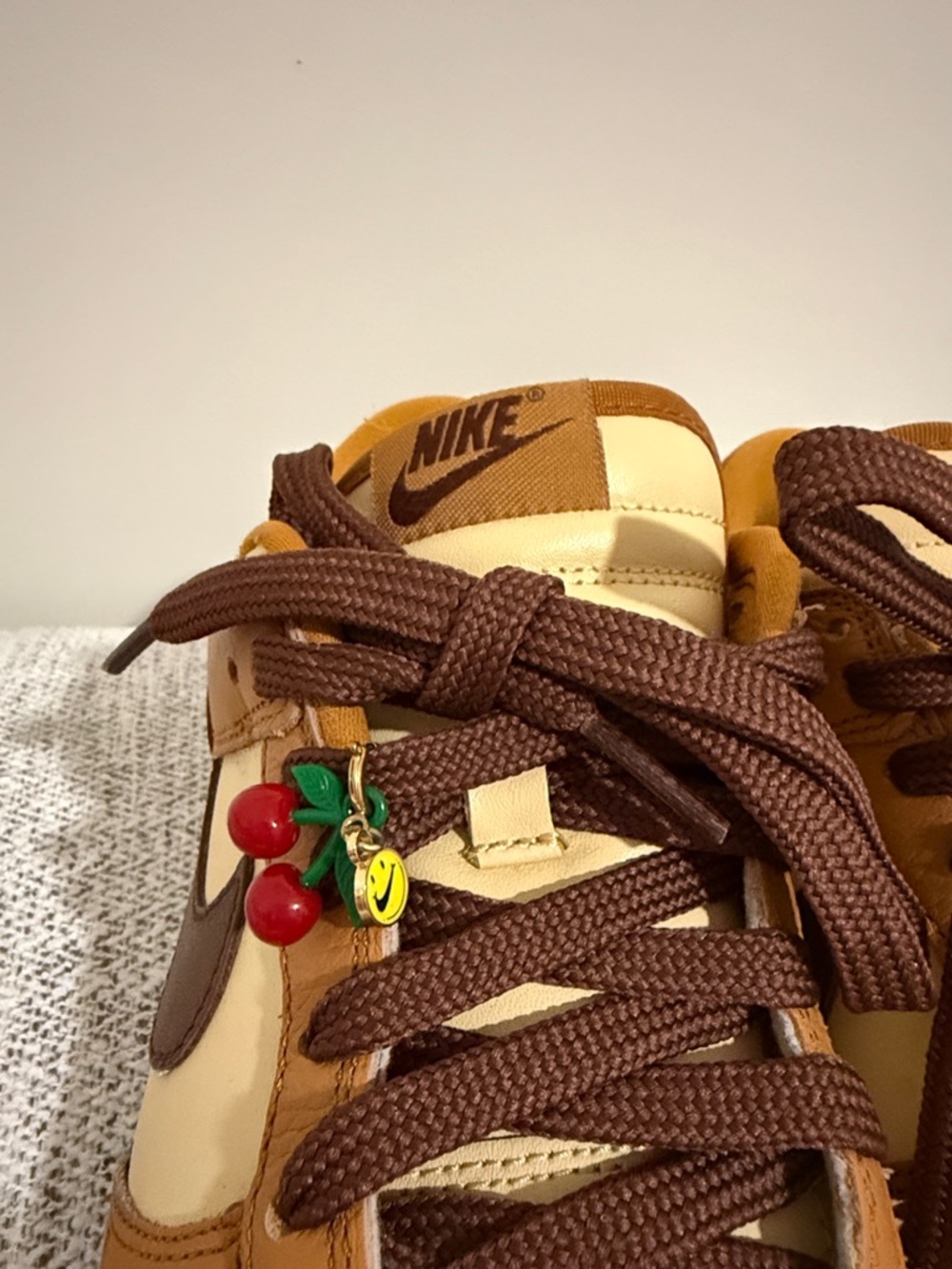 Nike Women’s Low-Top Sneakers in Tan and Brown - Picture 5 of 6